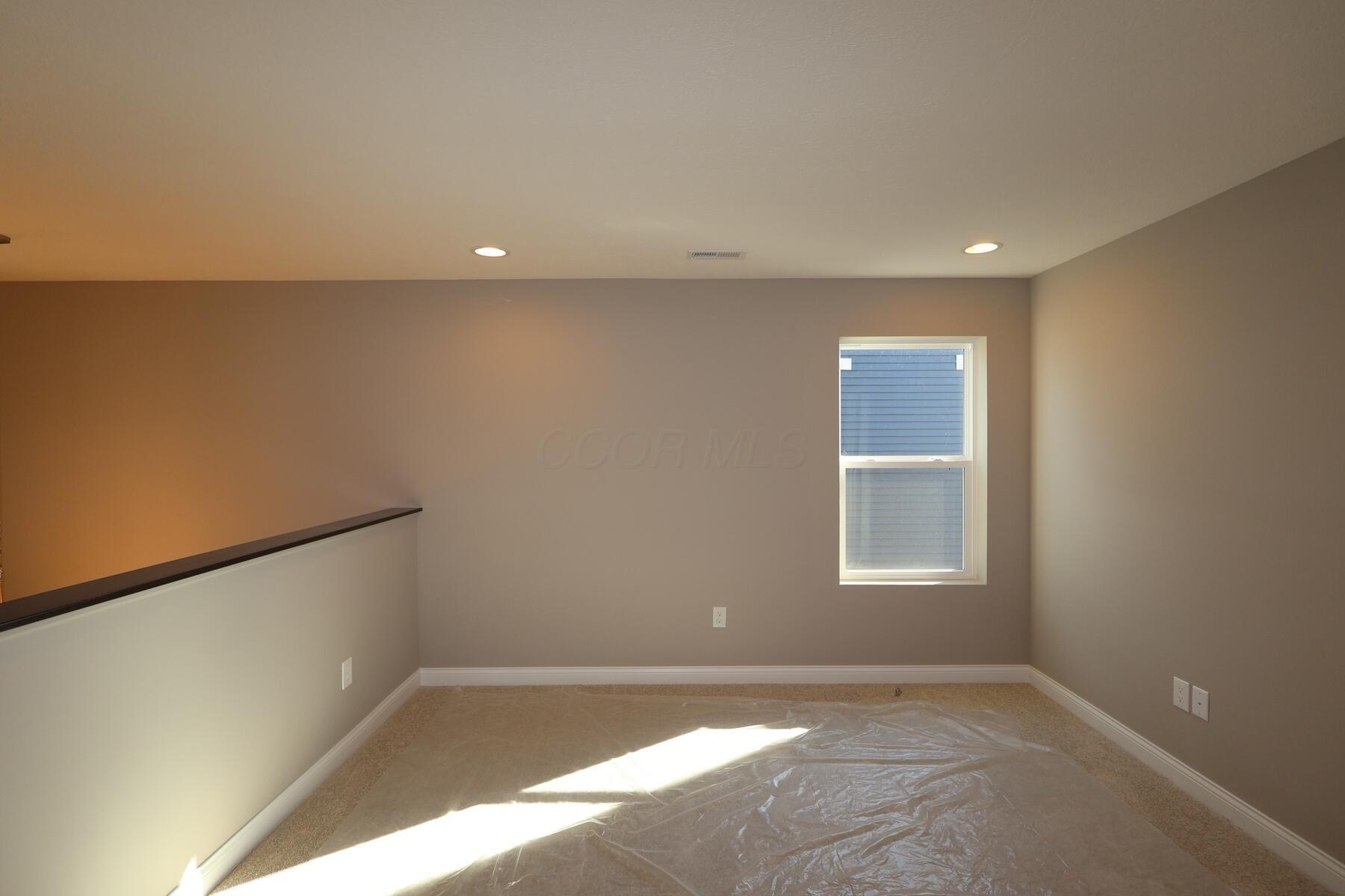 5496 Valleydale Road Powell, OH 43065 - Photo 8 of 20 Loft