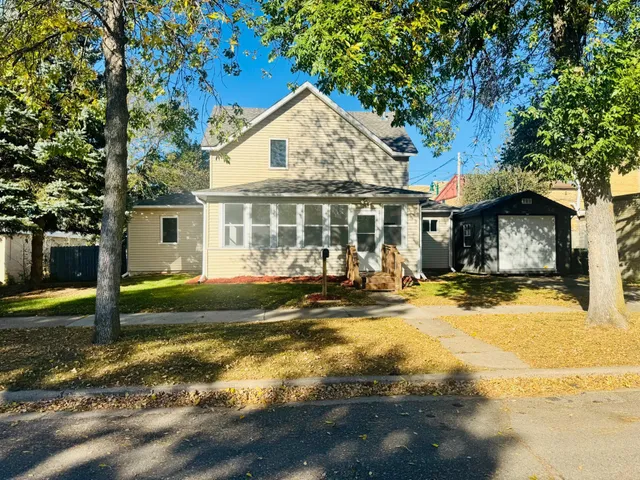 $219,900 | 208 2nd Street Southeast, Little Falls, MN 56345