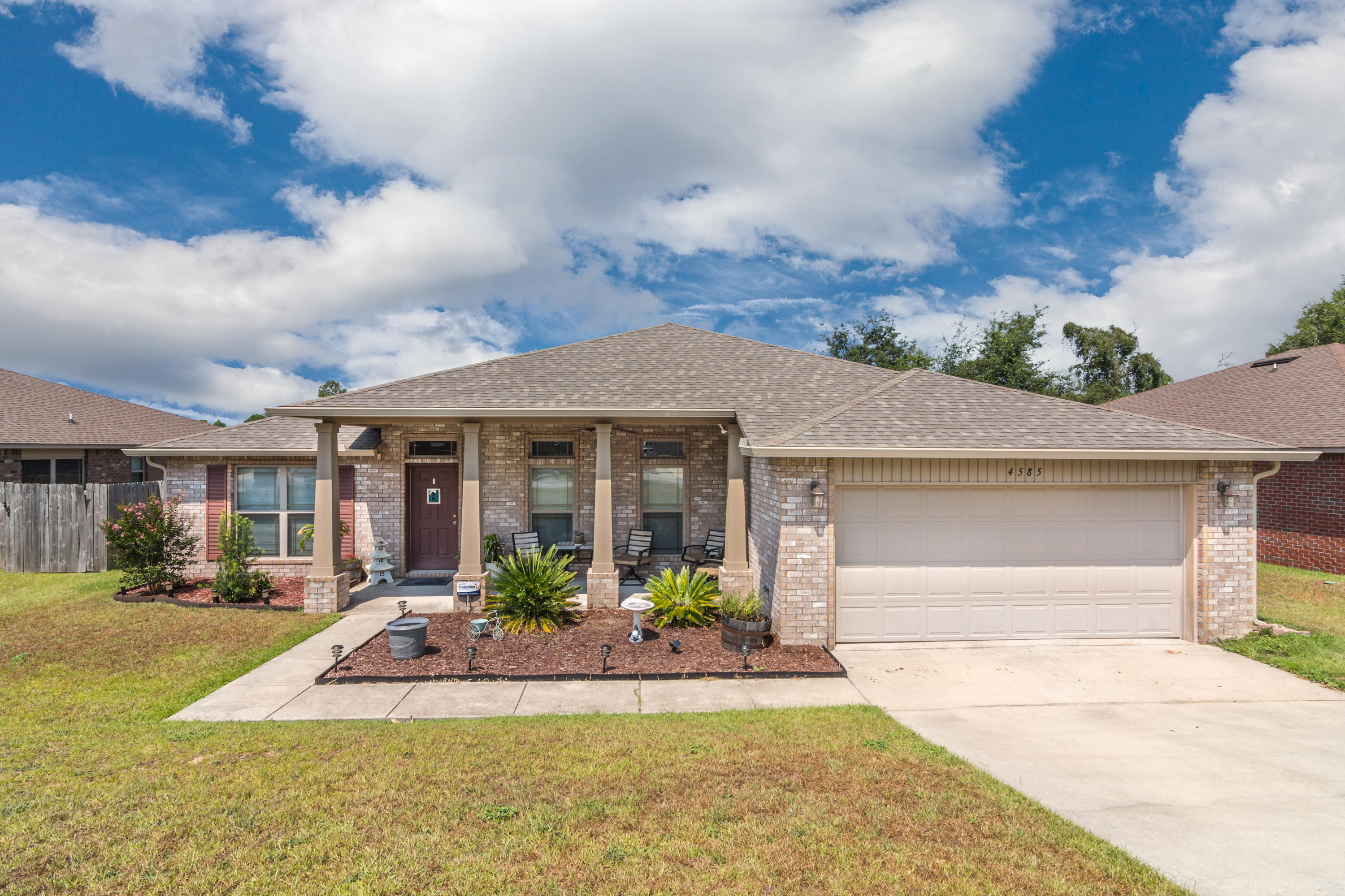 4585 Hermosa Road Crestview, FL 32539 - Photo 1 of 25