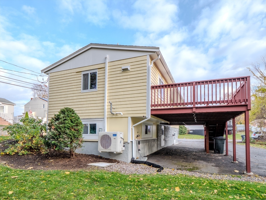 51 Lancaster Road Dedham, MA 02026 - Photo 7 of 41