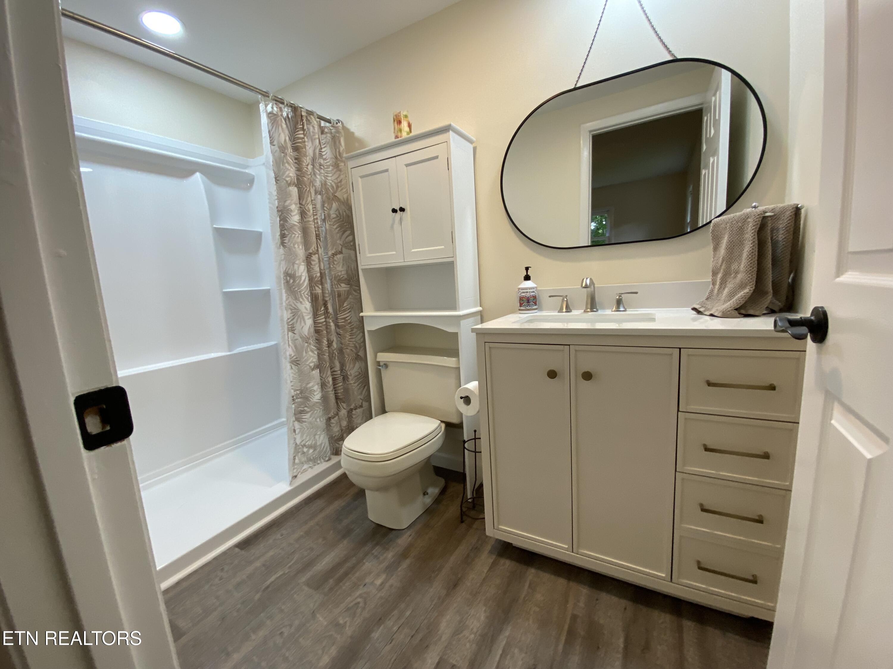 2565 Dunbar Road Crossville, TN 38572 - Photo 18 of 30 2565 New Master Bath