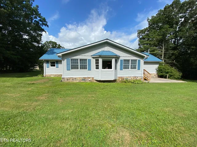 $339,900 | 2565 Dunbar Road, Crossville, TN 38572