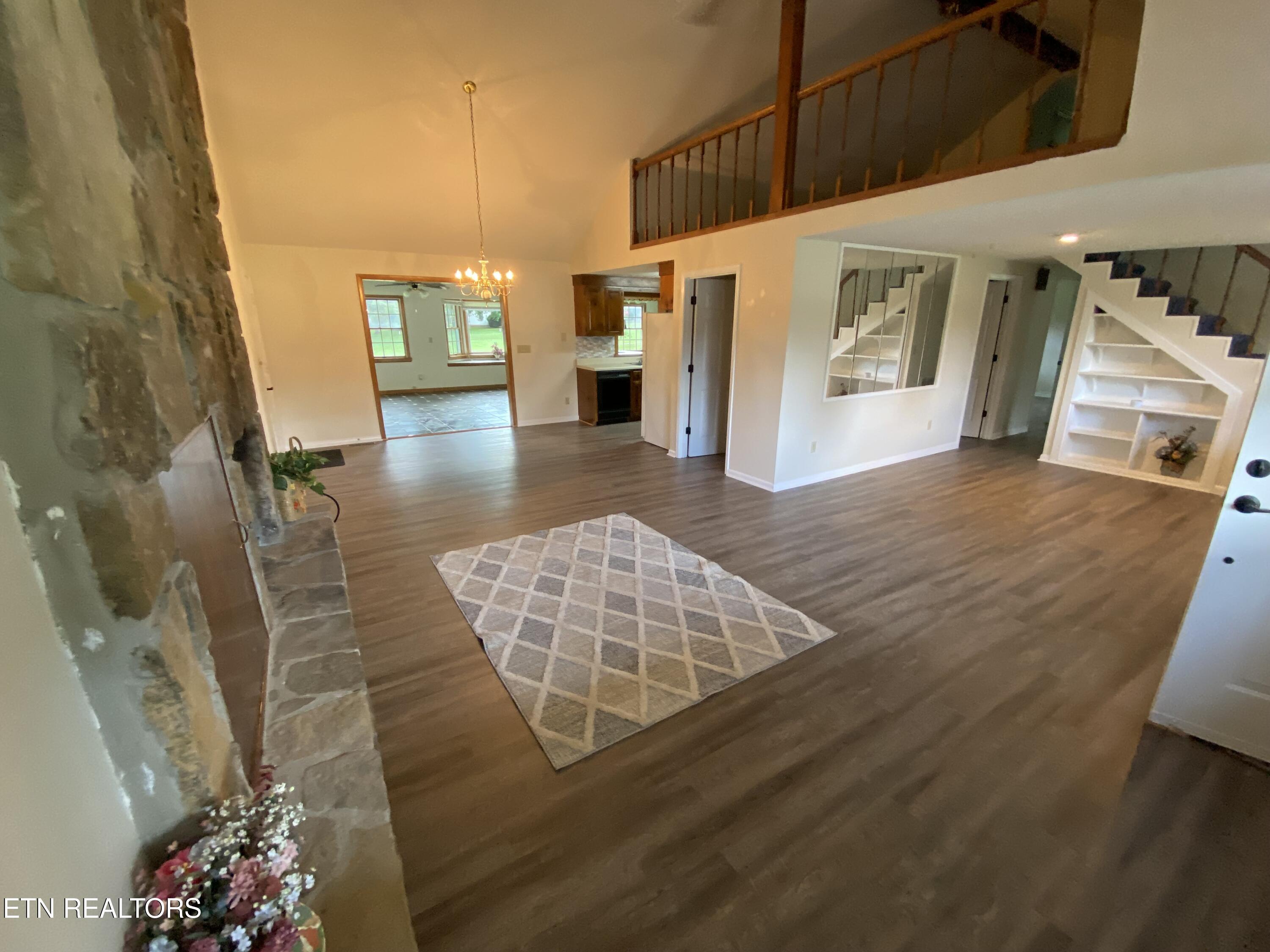 2565 Dunbar Road Crossville, TN 38572 - Photo 3 of 30 Living Room