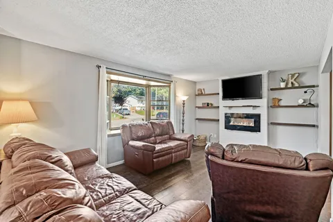 $365,000 | 108 Shadywood Lane, Delano, MN 55328