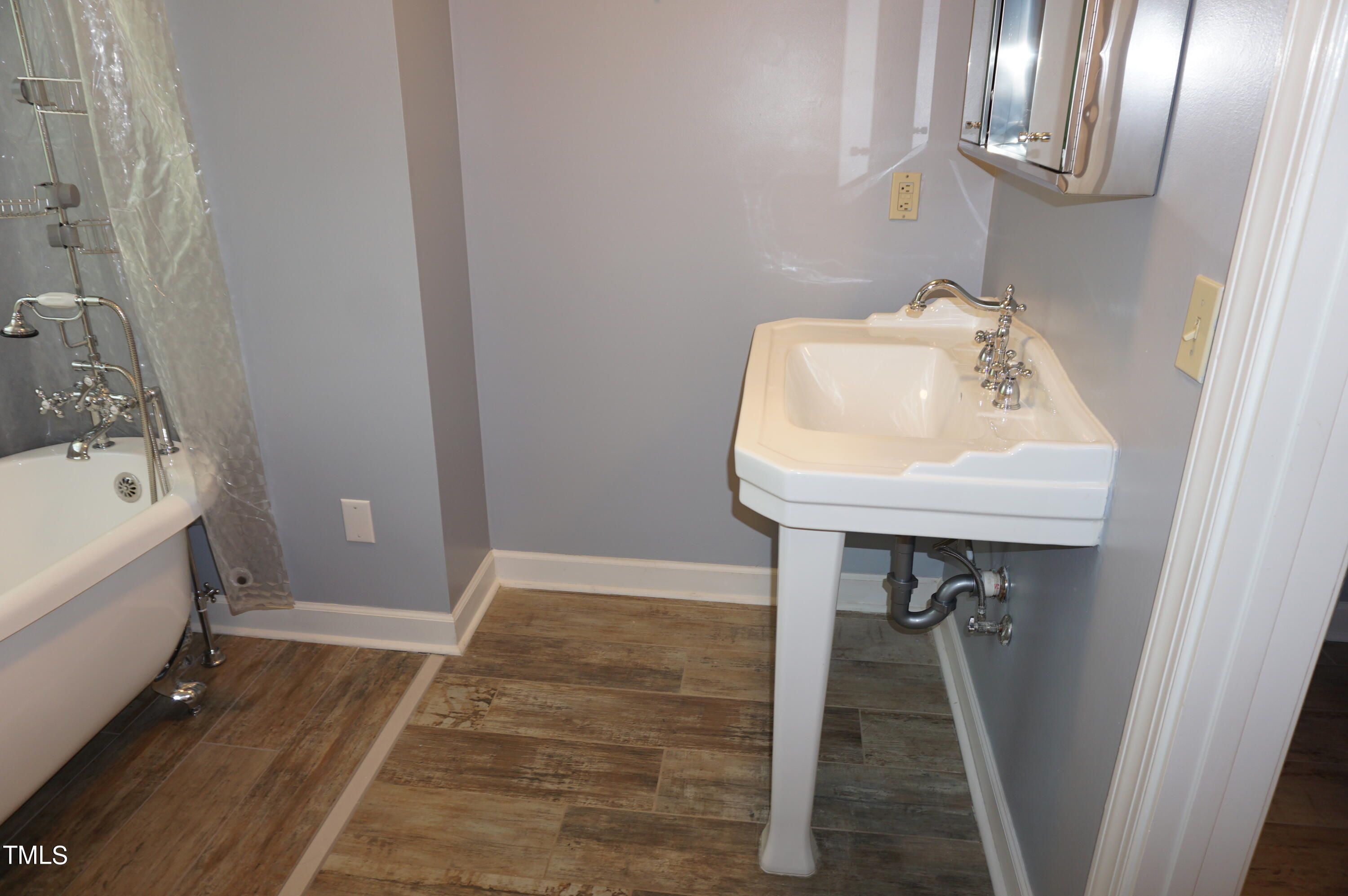 6002 Cobridge Square Raleigh, NC 27609 - Photo 22 of 50 DSC05378