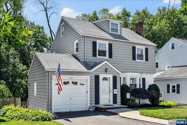 $779,000 | 367 Essex Avenue, Bloomfield, NJ 07003