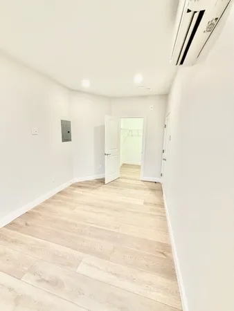 $2,500 | 220 Winthrop Street, Unit 304, Winthrop, MA 02152