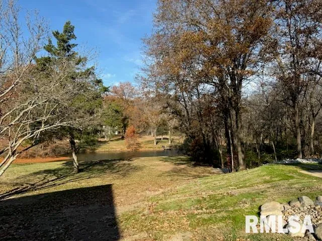 $525,000 | 16429 North Hawthorne Lane, Mount Vernon, IL 62864