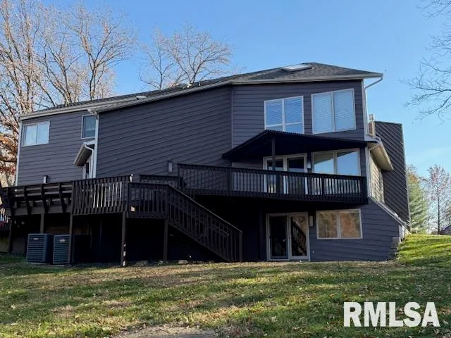 $525,000 | 16429 North Hawthorne Lane, Mount Vernon, IL 62864