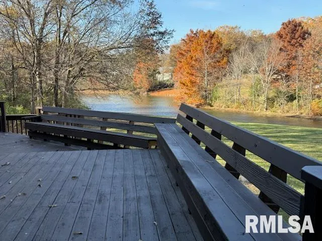 $525,000 | 16429 North Hawthorne Lane, Mount Vernon, IL 62864