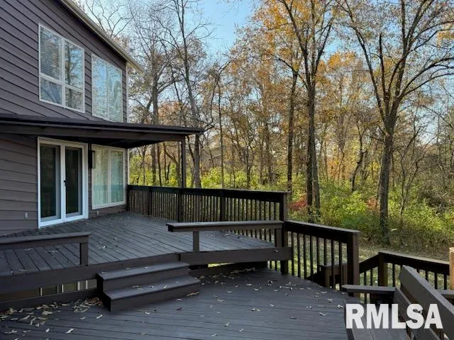 $525,000 | 16429 North Hawthorne Lane, Mount Vernon, IL 62864