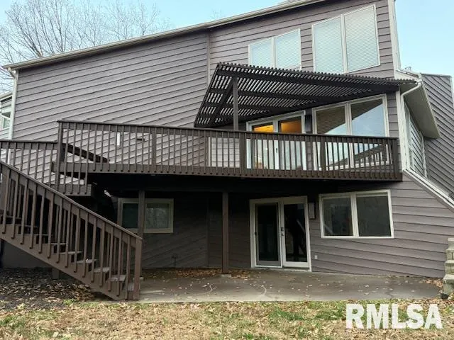 $525,000 | 16429 North Hawthorne Lane, Mount Vernon, IL 62864