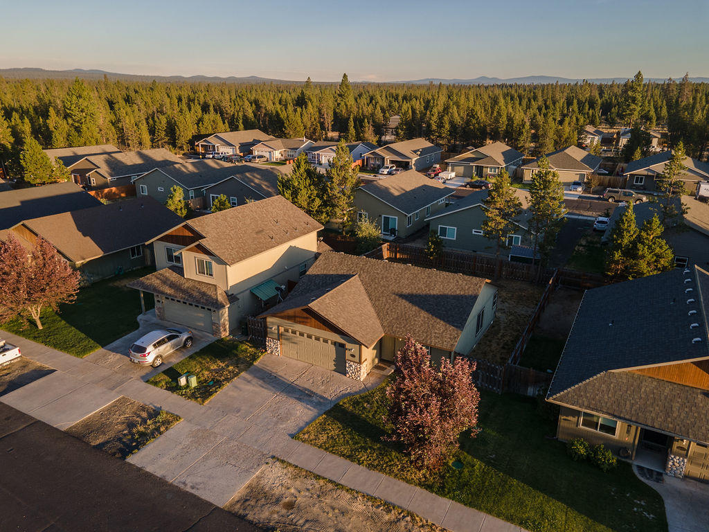 16477 Riley Drive La Pine, OR 97739 - Photo 24 of 26 PhotoMyListing-1d