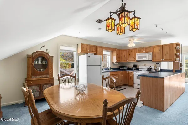 $874,900 | 262 Binninger Road, Salem, NY 12873