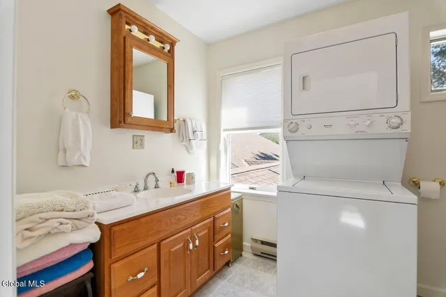 $874,900 | 262 Binninger Road, Salem, NY 12873