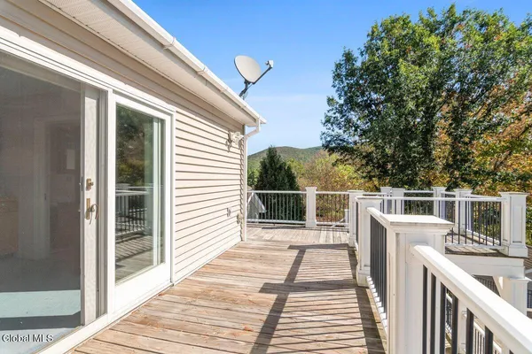 $874,900 | 262 Binninger Road, Salem, NY 12873