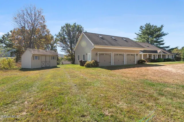 $874,900 | 262 Binninger Road, Salem, NY 12873