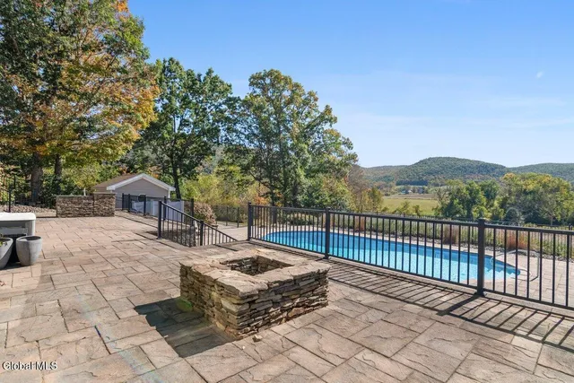 $874,900 | 262 Binninger Road, Salem, NY 12873