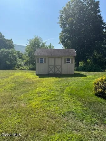 $874,900 | 262 Binninger Road, Salem, NY 12873