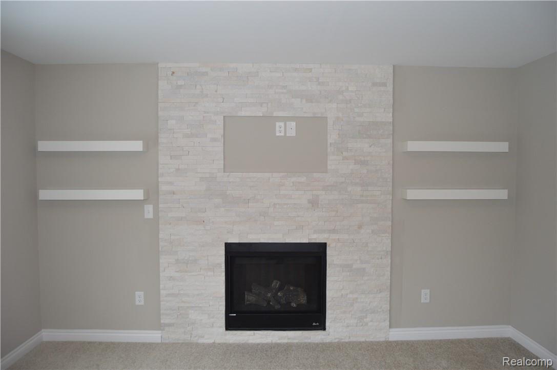 42619 Colonial Road Belleville, MI 48111 - Photo 9 of 19 Great Custom Features Available!!