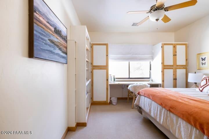 2755 West Willow Oak Road Prescott, AZ 86305 - Photo 41 of 65 Bedroom2 desk & cabinets