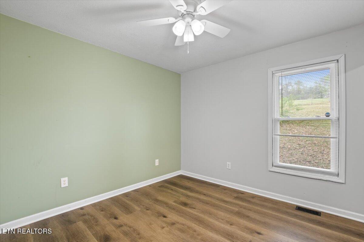 174 Sandy Hill Road La Follette, TN 37766 - Photo 13 of 35 16-Sandy Hill