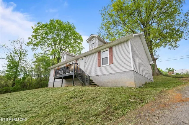 $195,000 | 174 Sandy Hill Road, La Follette, TN 37766