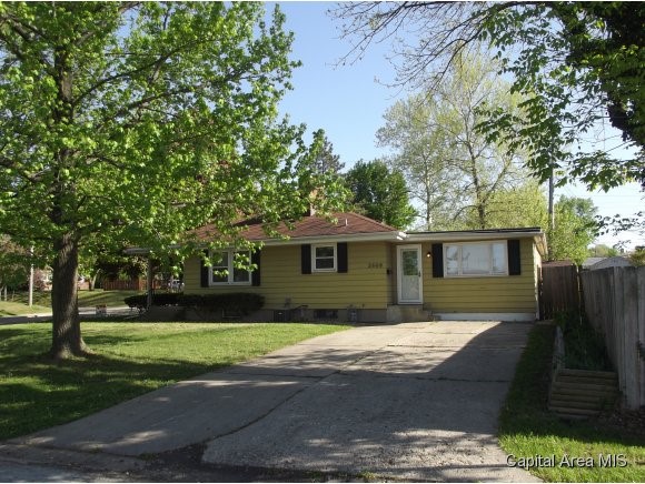 2608 Devonshire Road Springfield, IL 62703 - Photo 1 of 19
