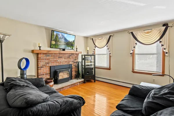 $495,000 | 216 Mountain Street West, Worcester, MA 01606