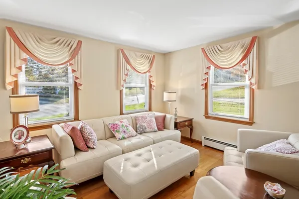 $495,000 | 216 Mountain Street West, Worcester, MA 01606