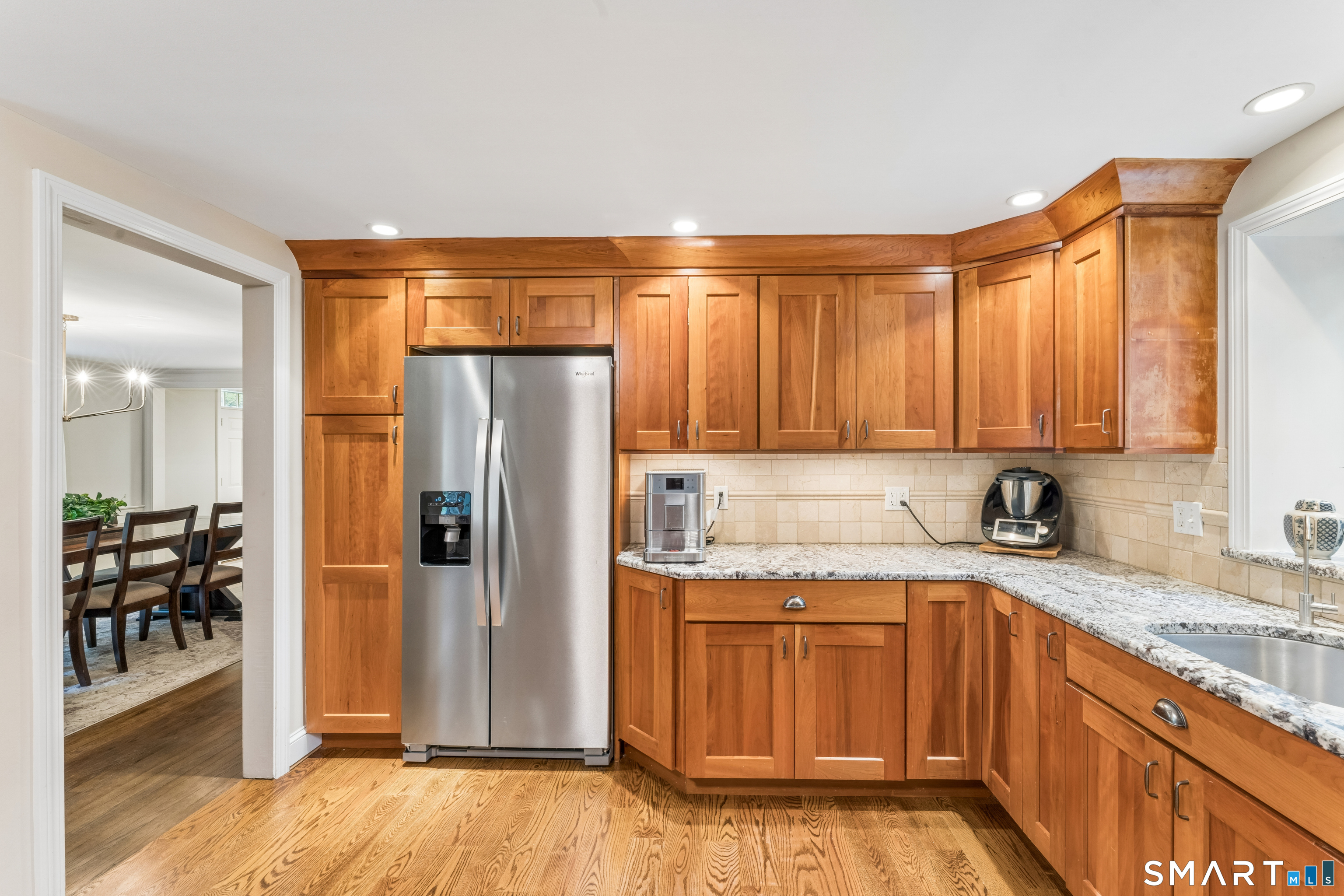 10 Metacomet Road Farmington, CT 06032 - Photo 9 of 40