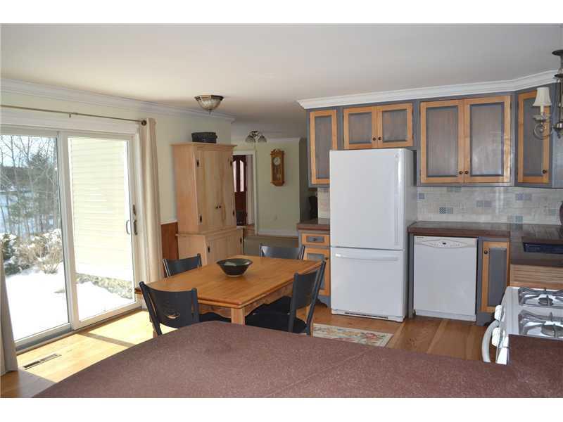 40 Fort Road Edgecomb, ME 04556 - Photo 4 of 30 Kitchen.