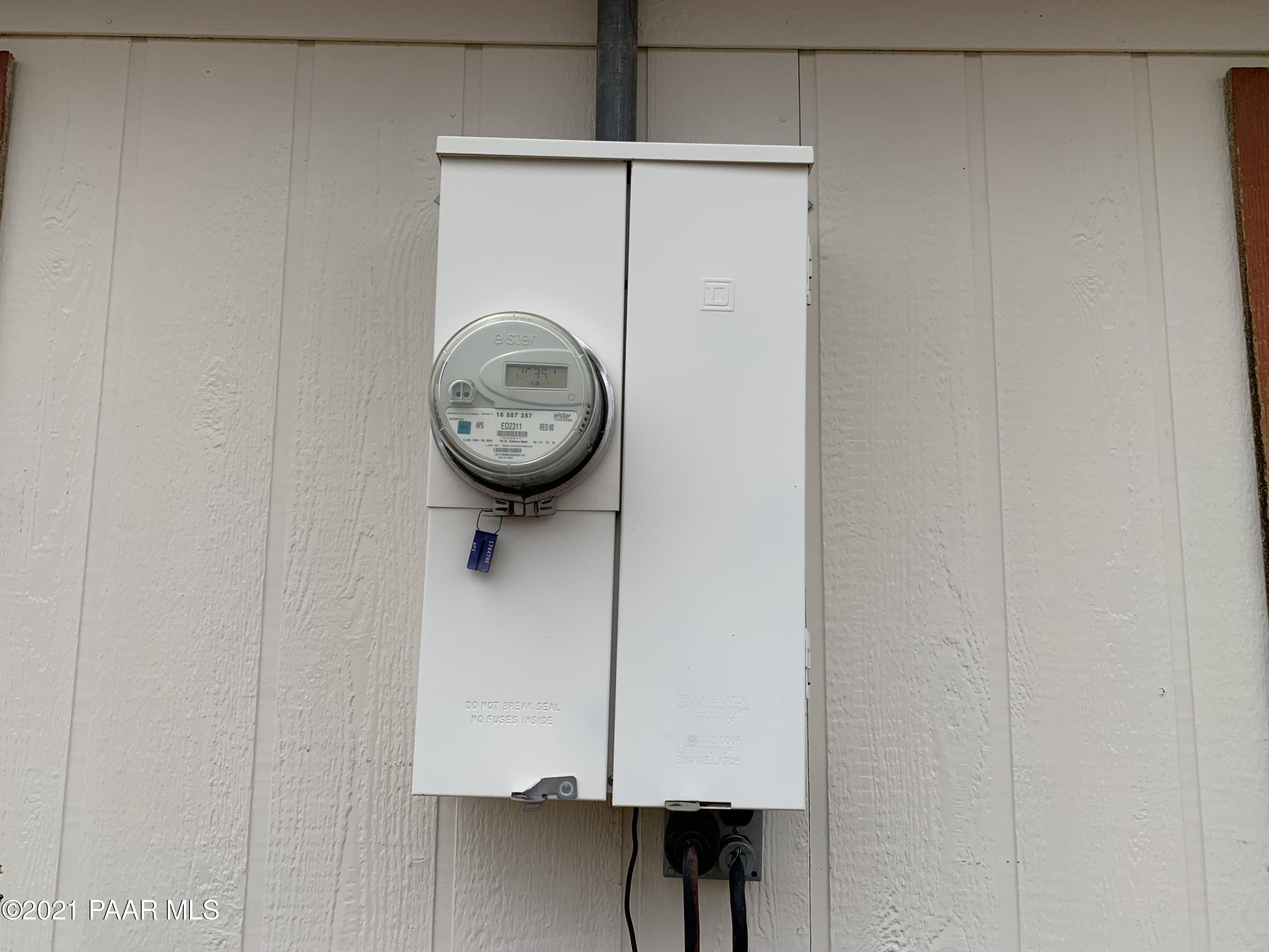 9753 Crookton Road Ash Fork, AZ 86320 - Photo 27 of 39 Electrical Panel