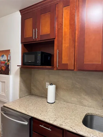 $239,000 | 141-17 78th Road, Unit 1O | Kew Gardens Hills