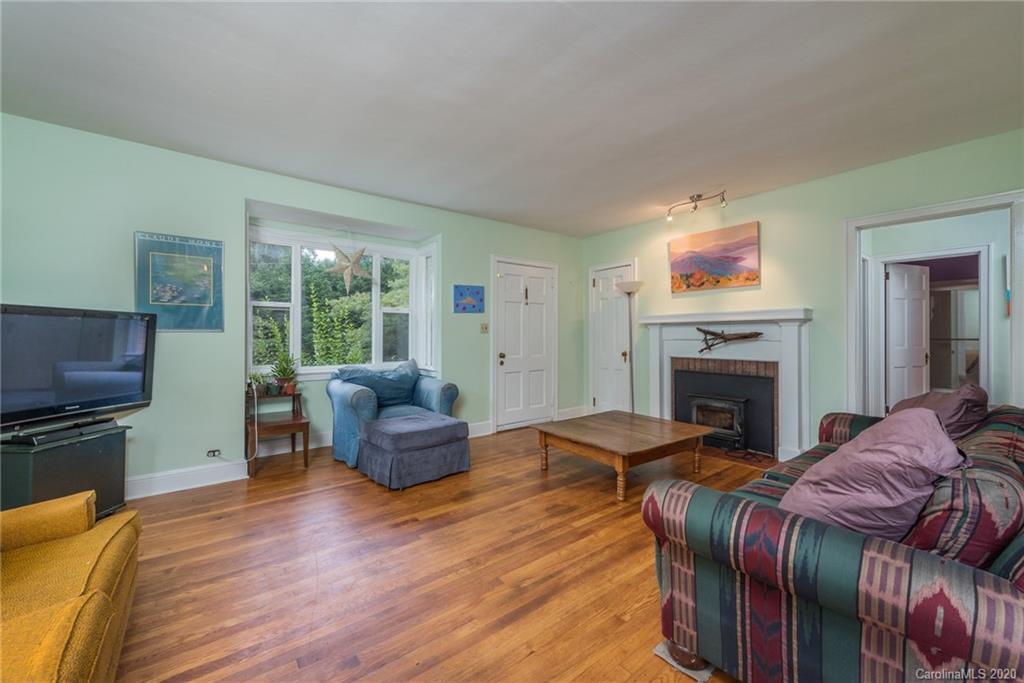 164 School Road Asheville, NC 28806 - Photo 5 of 26 Gallery Image 5