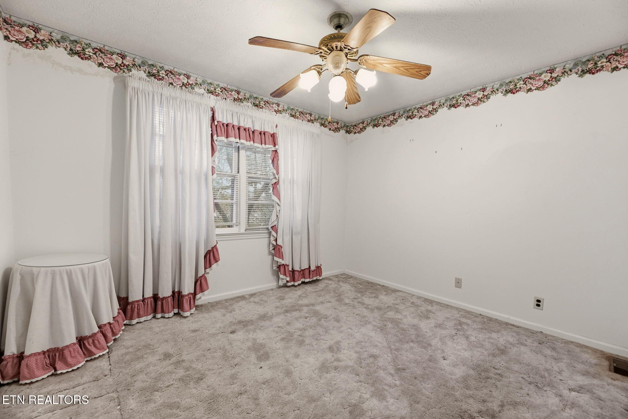 121 West Maiden Lane Oak Ridge, TN 37830 - Photo 28 of 41 28-web-or-mls-Mdn121 (59)