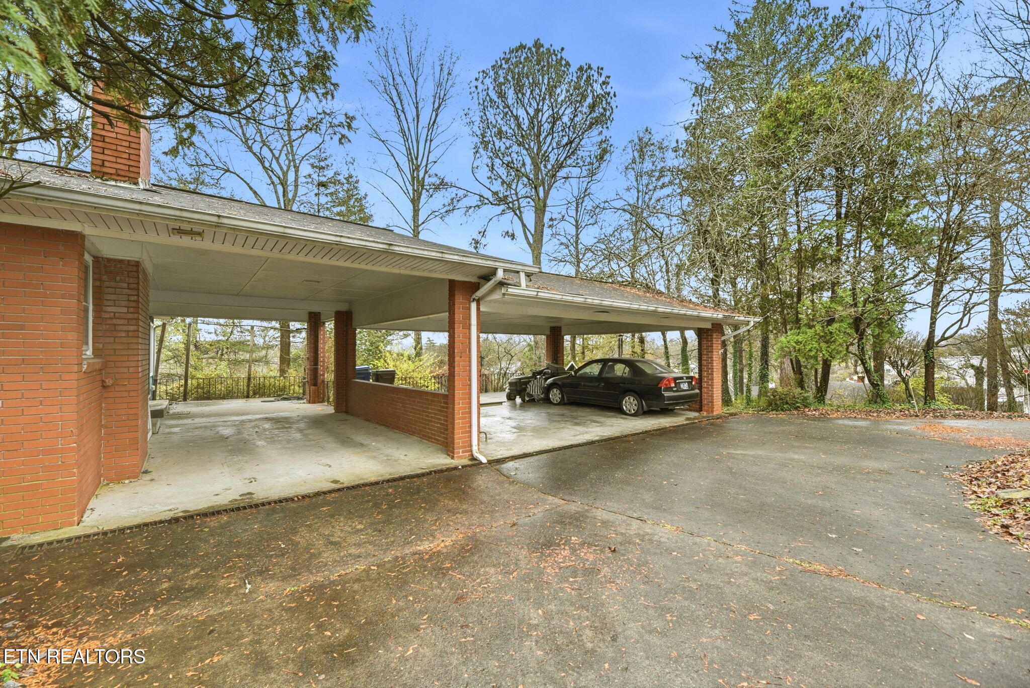 121 West Maiden Lane Oak Ridge, TN 37830 - Photo 6 of 41 6-web-or-mls-da258973-f28f-4d61-8aba-2a7