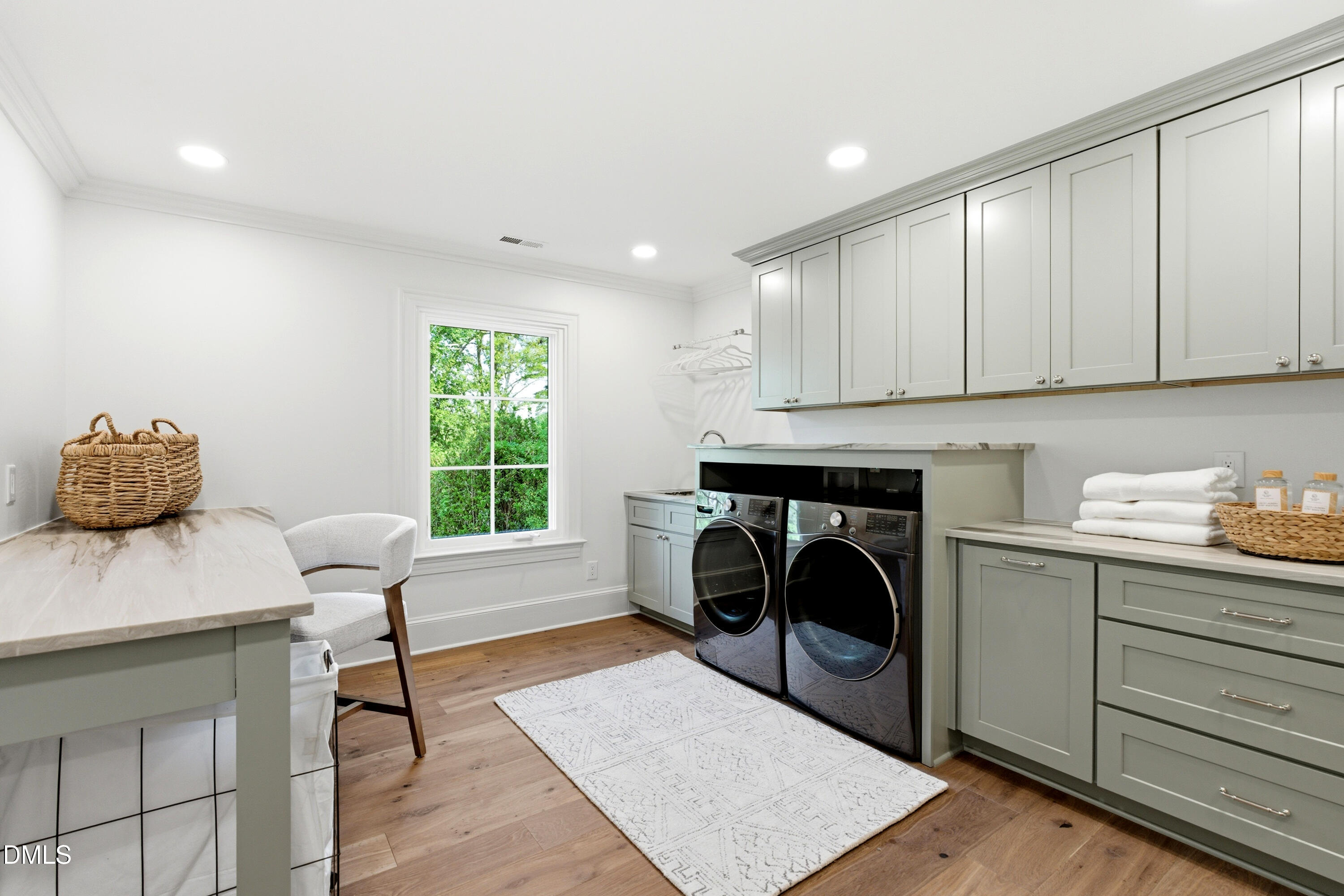 1526 Brooks Avenue Raleigh, NC 27607 - Photo 17 of 30 Laundry