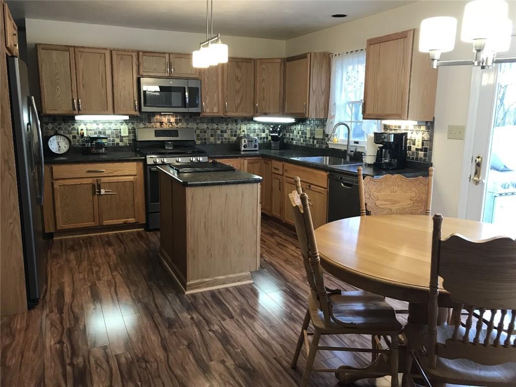 114 Rizzi Drive Irwin, PA 15642 - Photo 2 of 6 Gallery Image 2