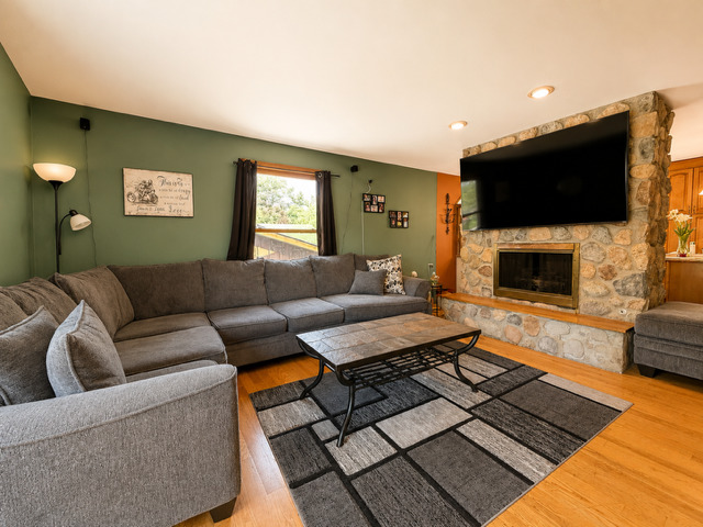 8712 Coral Road Wonder Lake, IL 60097 - Photo 6 of 20