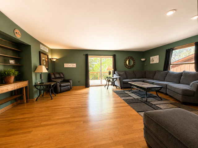 8712 Coral Road Wonder Lake, IL 60097 - Photo 7 of 20