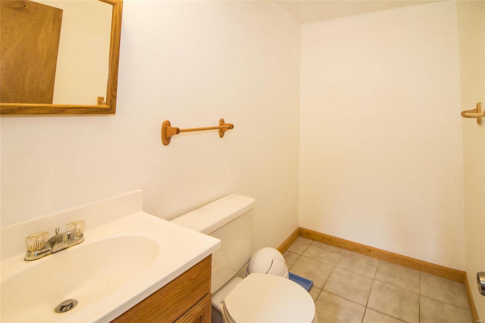 281 Grover Road St. Louis, MO 63125 - Photo 12 of 26