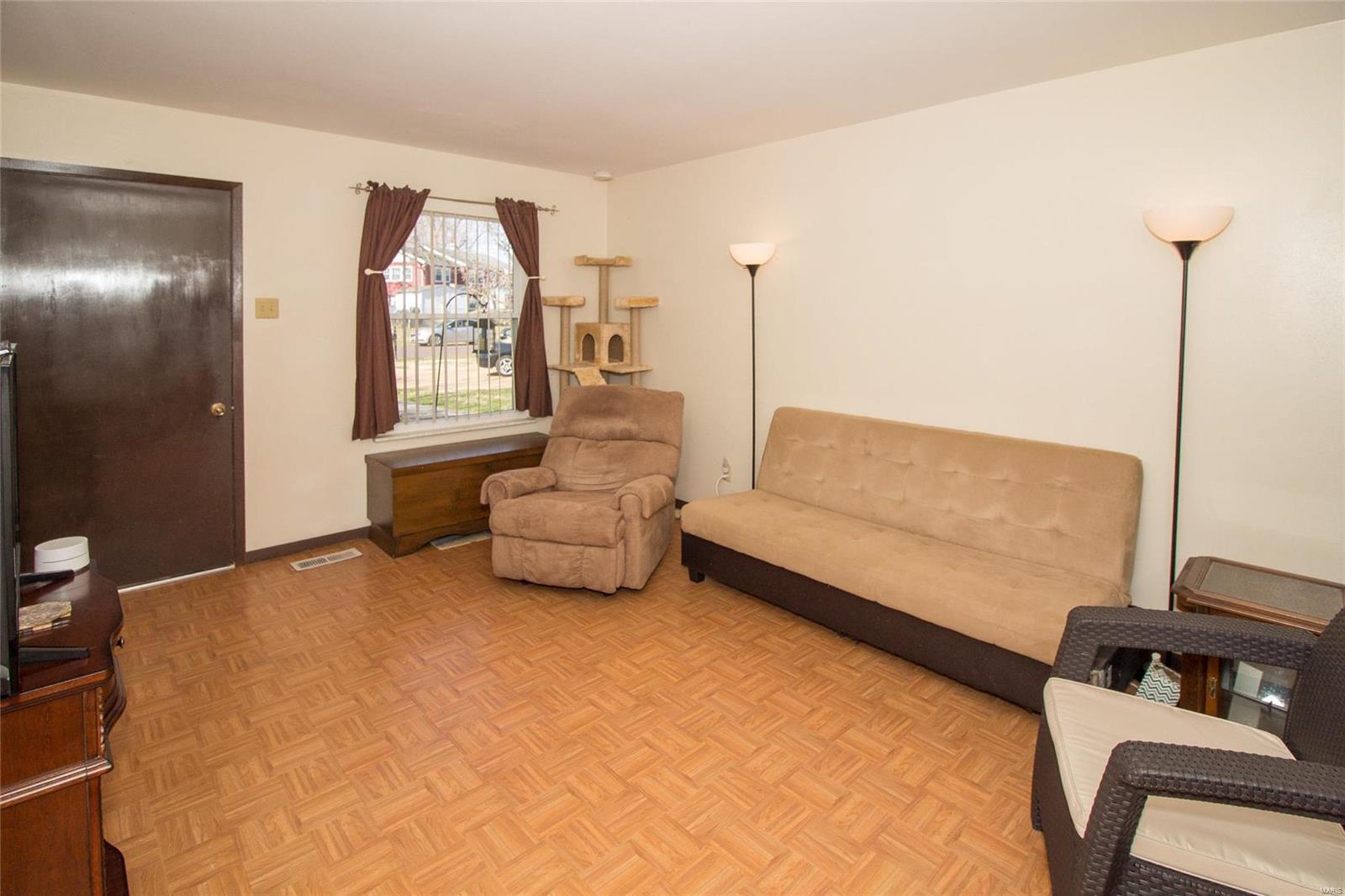 281 Grover Road St. Louis, MO 63125 - Photo 14 of 26
