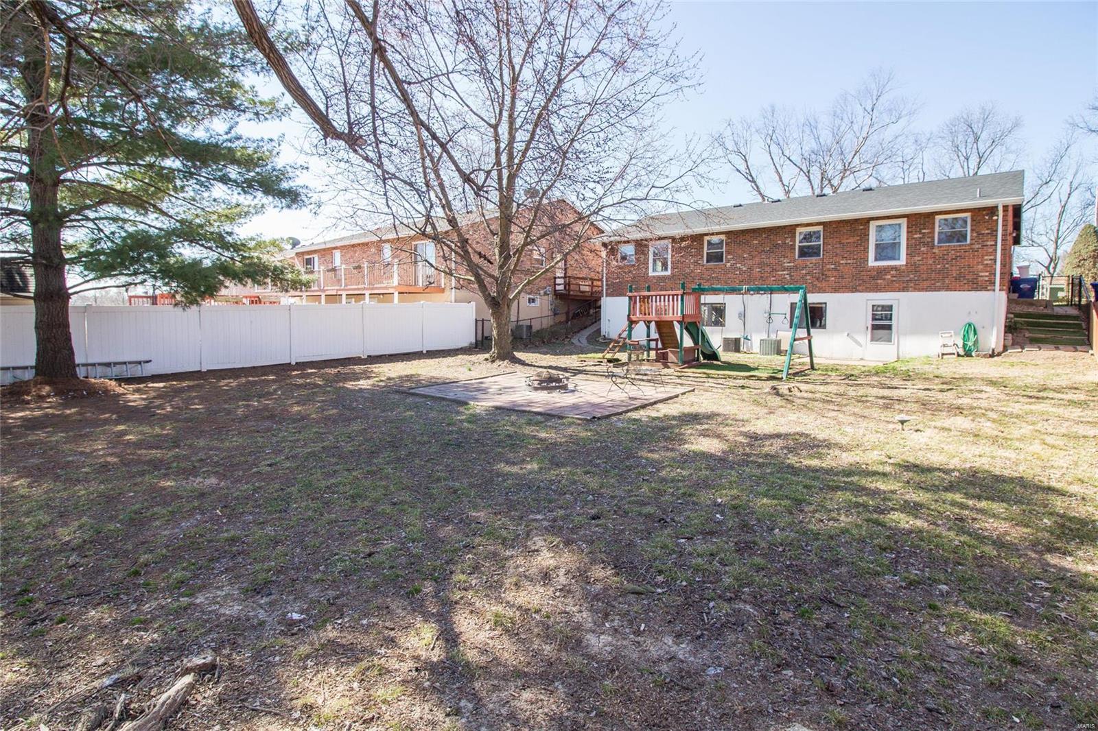 281 Grover Road St. Louis, MO 63125 - Photo 24 of 26