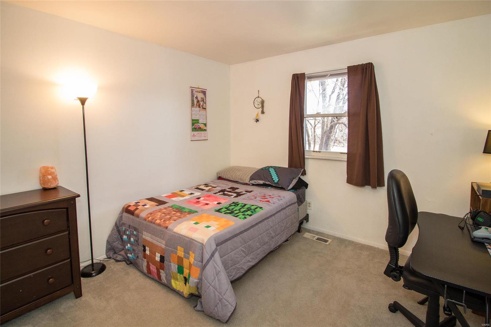 281 Grover Road St. Louis, MO 63125 - Photo 6 of 26