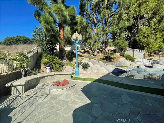 a view of outdoor space yard and patio