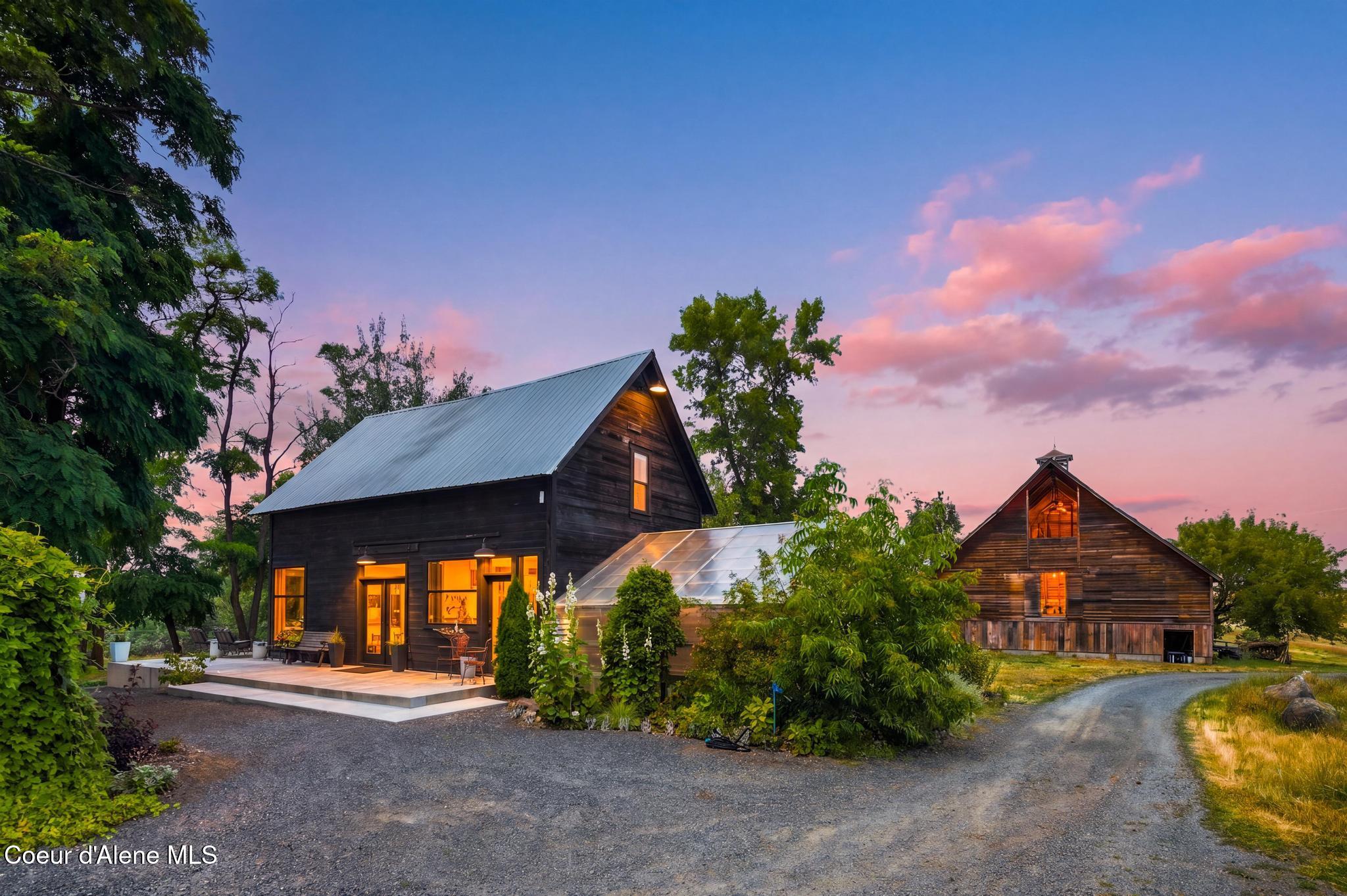 1611 Little Bear Ridge Road Troy, ID 83871 - Photo 20 of 50 IMG_2287_Custom_v2_Custom