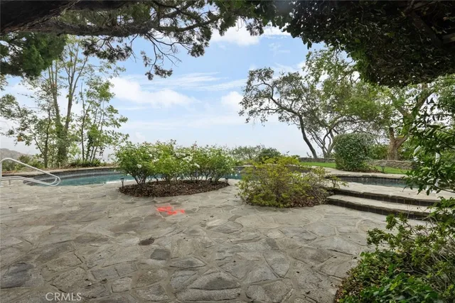 $12,000 | 1218 Flintridge Circle, La Canada Flintridge, CA 91011