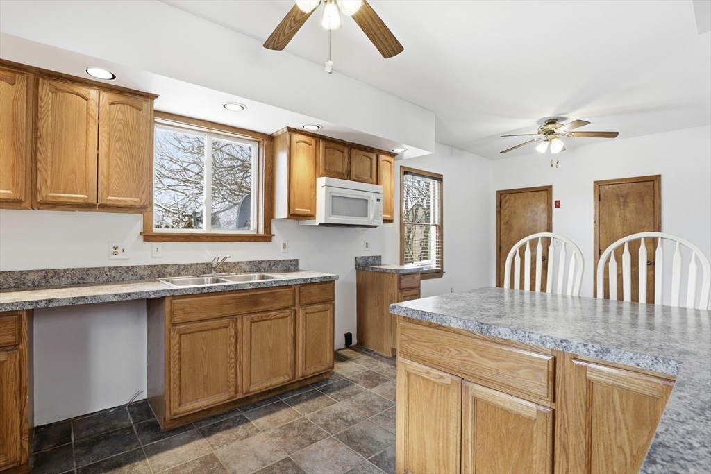 14 Sycamore Street Fairhaven, MA 02719 - Photo 14 of 37