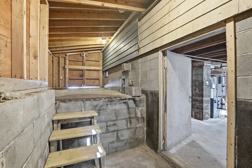 14 Sycamore Street Fairhaven, MA 02719 - Photo 24 of 37